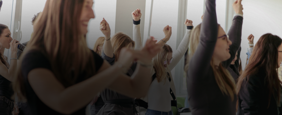 STUDUJTE VŠEM BEZ LIMITU