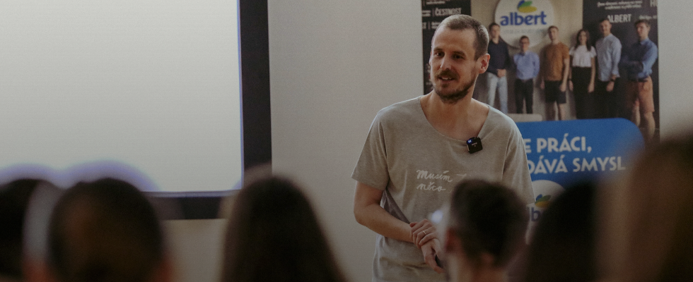 advertising night | 11. prosince