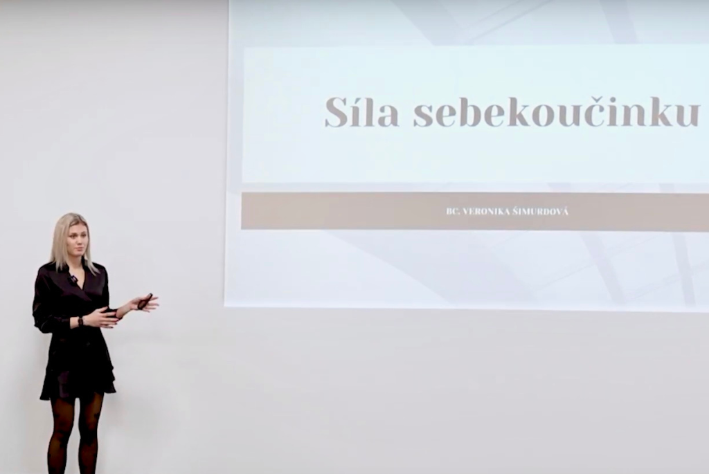 Veronika Šimurdová, studentka VŠEM ve výcviku na kouče v rámci EMCC