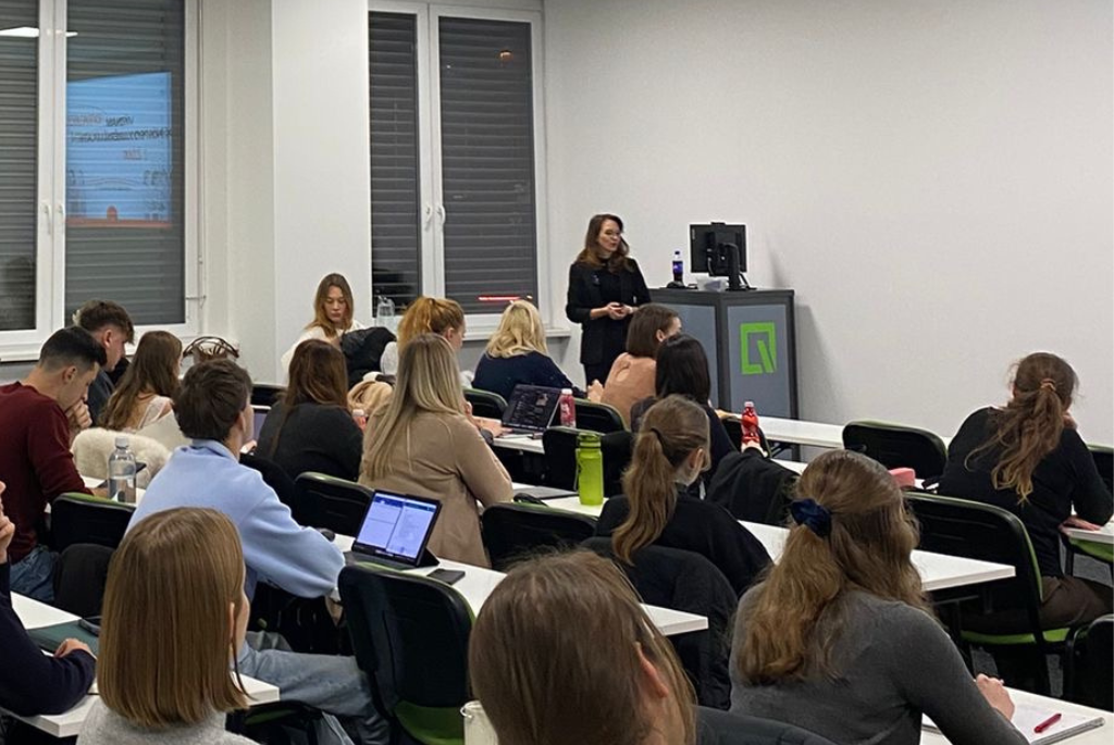 Adéla Hofmannová, výkonná ředitelka propojující sport, vzdělávání a kariérní rozvoj